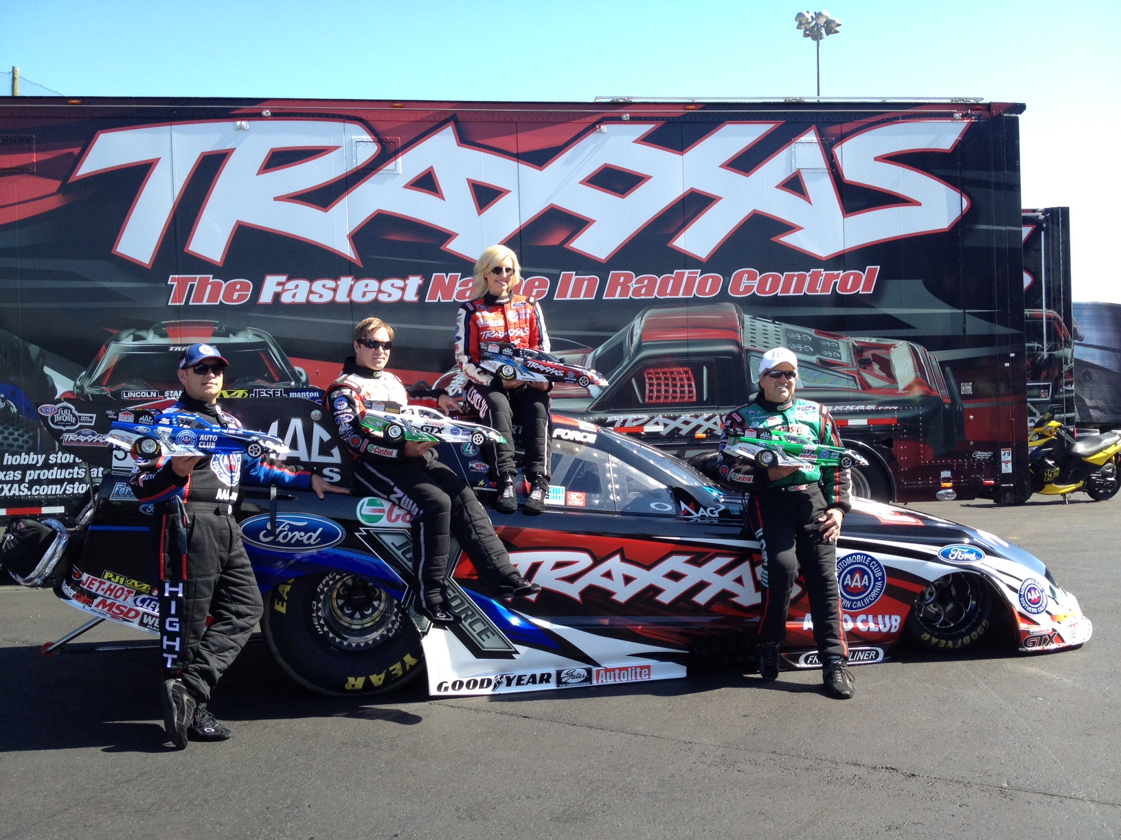 4 drivers and Traxxas RC FC